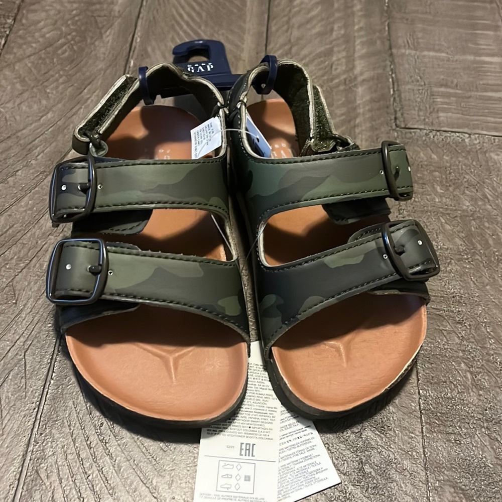 NWT Baby boy Gap sandals